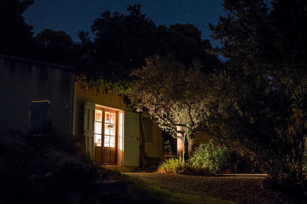 La Petite Maison Vaugines Екстериор снимка