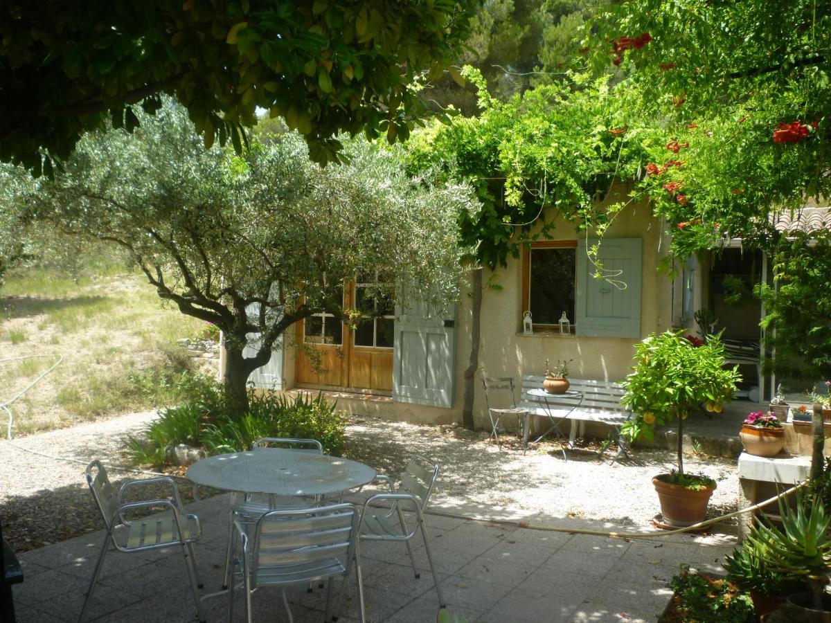 La Petite Maison Vaugines Екстериор снимка